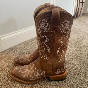 Womens Size 9 Boots